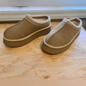 Brand New Altar’d State slip on Ugg knockoff